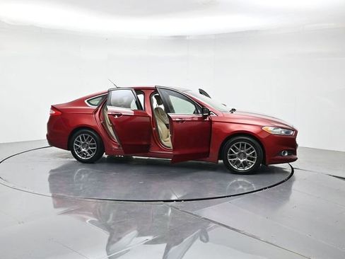 Used 2014 Ford Fusion SE w/ Equipment Group 202A FWD image 45