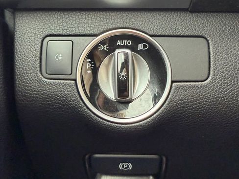 Used 2019 Mercedes-Benz GLE 400 4MATIC image 30
