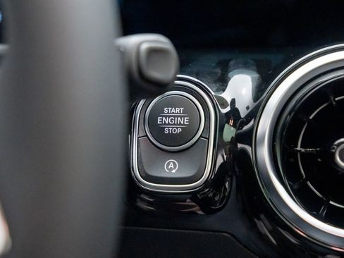 New 2026 Mercedes-Benz GLA 250 4MATIC image 21