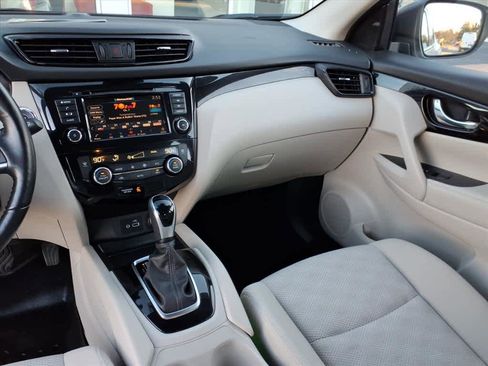 Certified 2020 Nissan Rogue Sport SV w/ All-Weather Package image 14