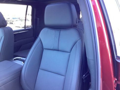 New 2026 Chevrolet Suburban RST w/ Comfort Package AWD/4WD image 12