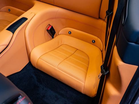 Used 2017 Ferrari California T image 23