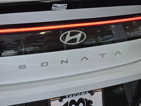 New 2026 Hyundai Sonata SEL AWD/4WD image 16