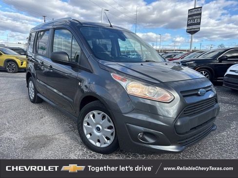 Used 2017 Ford Transit Connect XLT image 1
