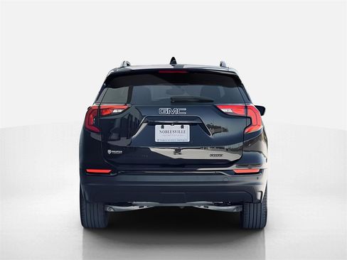 Used 2021 GMC Terrain SLT w/ Infotainment Package II image 7