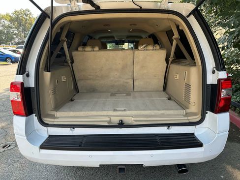 Used 2017 Ford Expedition EL Limited image 19