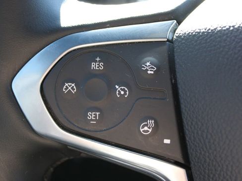 Used 2023 Chevrolet Traverse High Country AWD/4WD image 37