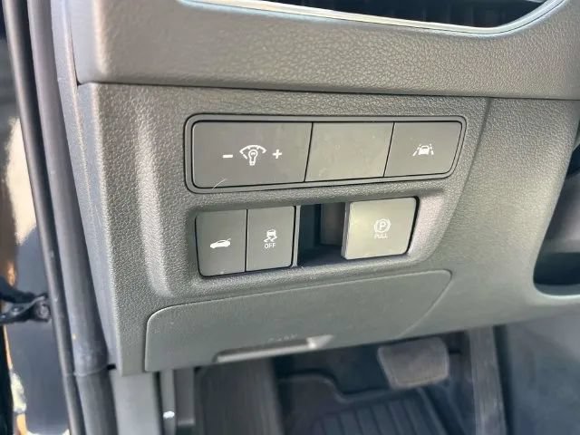 Used 2023 Hyundai Sonata SEL FWD image 29