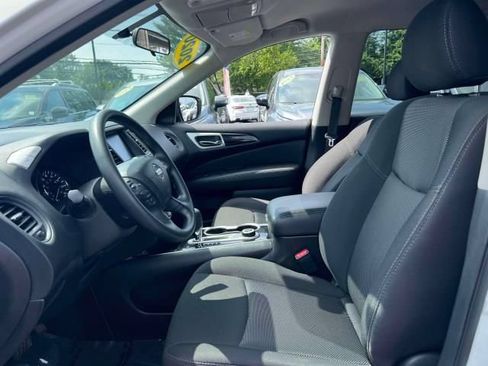 Used 2020 Nissan Pathfinder S AWD/4WD image 19