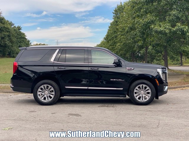 Used 2025 GMC Yukon Denali AWD/4WD image 8