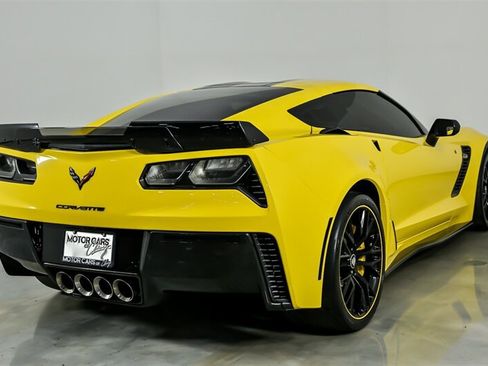 Used 2016 Chevrolet Corvette Z06 w/ C7.r Special Edition RWD image 12