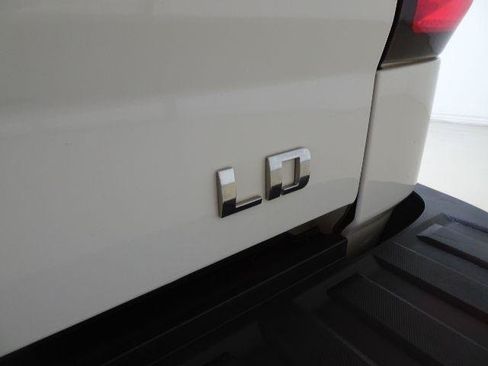 Used 2019 Chevrolet Silverado 1500 W/T w/ WT Convenience Package AWD/4WD image 15