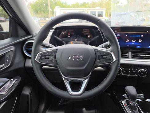 New 2026 Chevrolet Trax LT w/ Driver Confidence Package FWD image 15