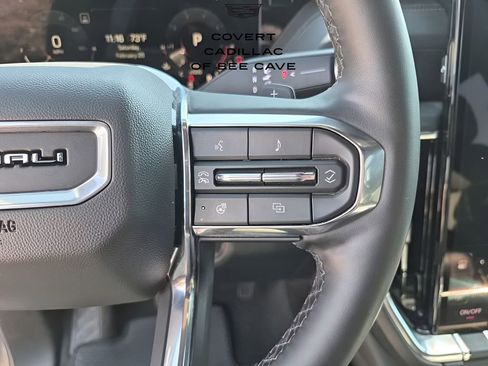 Used 2025 GMC Yukon XL Denali image 41