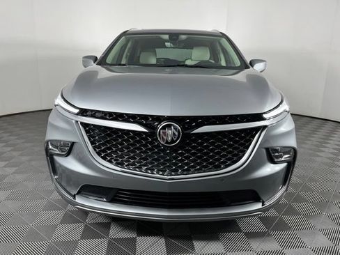 Used 2023 Buick Enclave Avenir w/ Avenir Technology Package FWD image 5