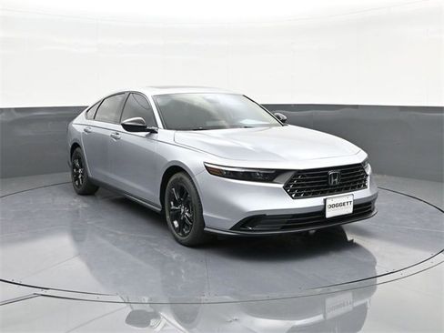 New 2025 Honda Accord SE image 19