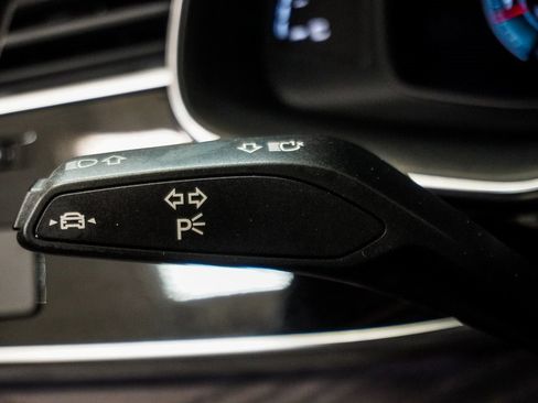 Used 2021 Audi Q8 Premium Plus image 22