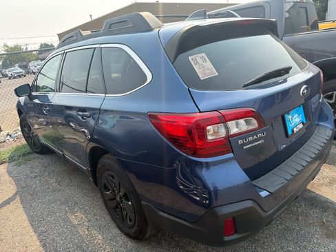 Used 2019 Subaru Outback 2.5i Premium AWD/4WD image 5
