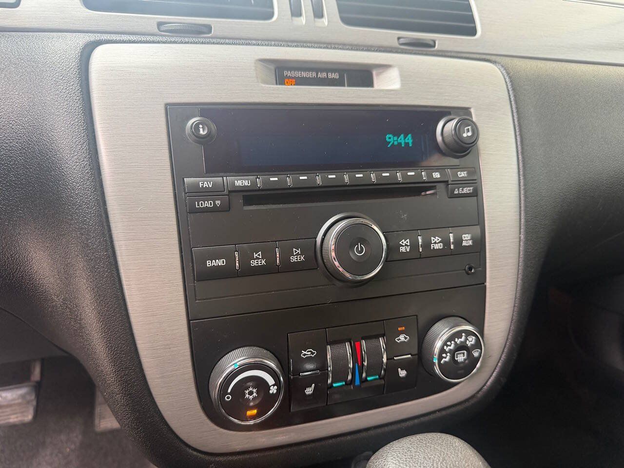 Used 2008 Chevrolet Impala LTZ FWD image 23