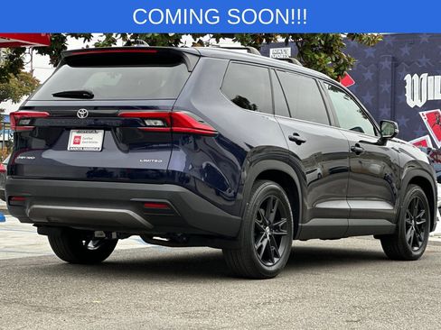 Used 2024 Toyota Grand Highlander AWD Hybrid image 4