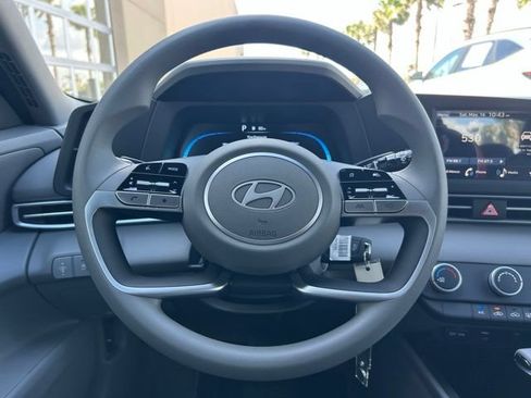 New 2026 Hyundai Elantra SE FWD image 15