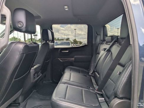Used 2021 Chevrolet Silverado 1500 LT Trail Boss w/ LPO, Dark Essentials Package AWD/4WD image 12