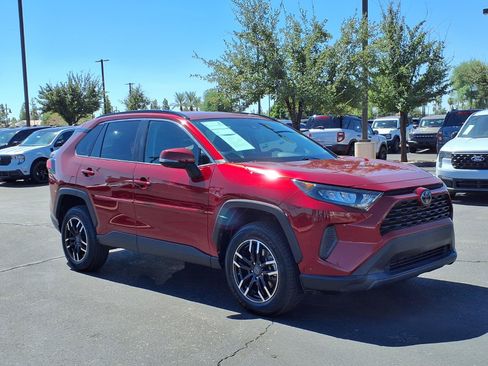 Used 2019 Toyota RAV4 LE w/ All Weather Liner Package AWD/4WD image 8