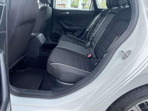 Certified 2024 Volkswagen Jetta Sport FWD image 9