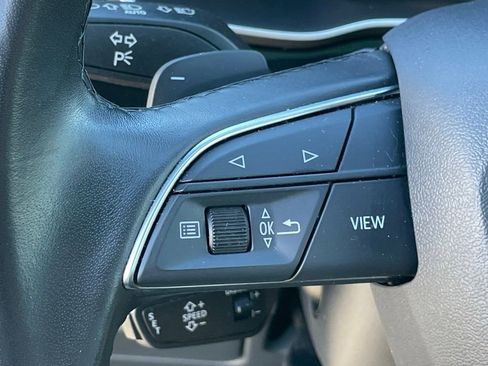 Used 2024 Audi Q3 2.0T Premium image 16