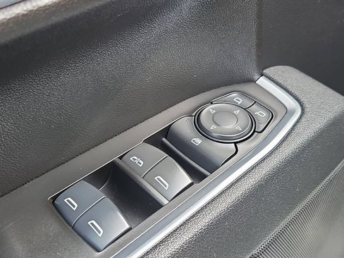 Certified 2025 Chevrolet Silverado 1500 LT AWD/4WD image 26
