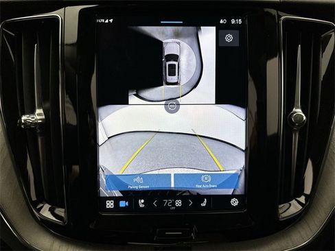 Certified 2025 Volvo XC60 B5 Plus image 17
