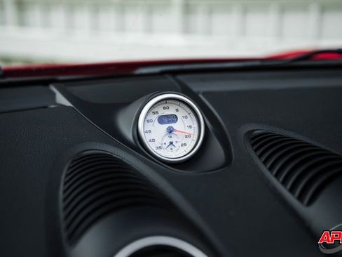 Used 2017 Porsche 718 Boxster S RWD image 15