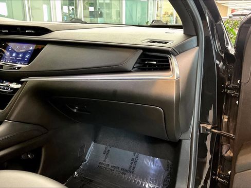 Used 2022 Cadillac XT5 Luxury image 34