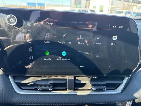 Used 2025 Chevrolet Equinox LT image 24