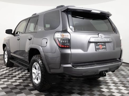Used 2020 Toyota 4Runner SR5 Premium AWD/4WD image 5