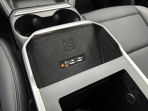 New 2027 GMC Terrain Elevation w/ Elevation Premium Package FWD image 31