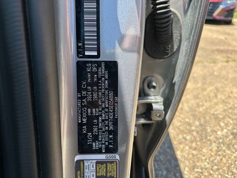 Used 2025 Kia K4 FWD image 7