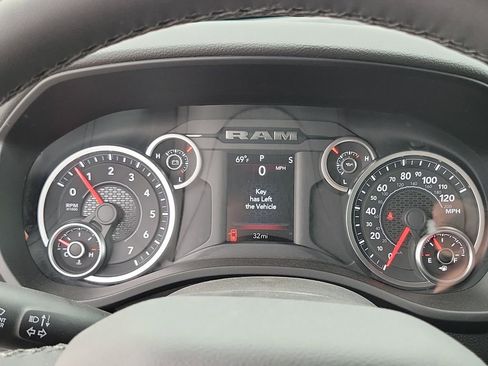 New 2026 RAM 1500 Big Horn AWD/4WD image 7