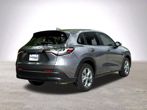 Used 2026 Honda HR-V LX image 9