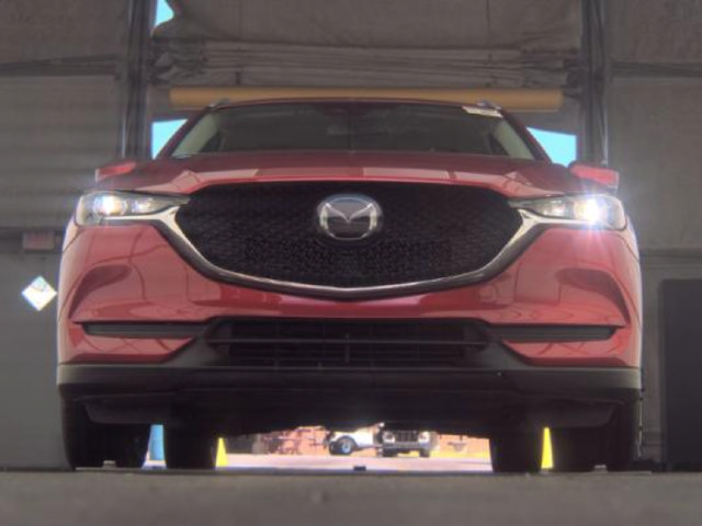 Used 2021 MAZDA CX-5 Touring w/ Touring Preferred SV Package FWD image 3