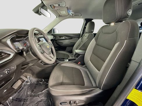 Used 2023 Chevrolet TrailBlazer LT w/ Convenience Package FWD image 21