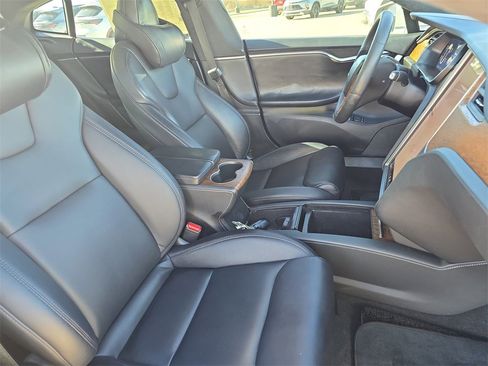 Used 2020 Tesla Model S Long Range image 10