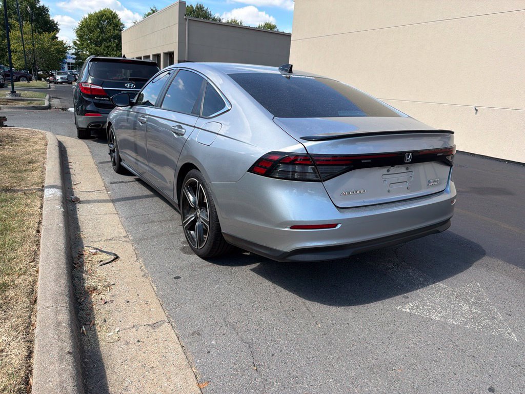 Used 2023 Honda Accord Sport image 5