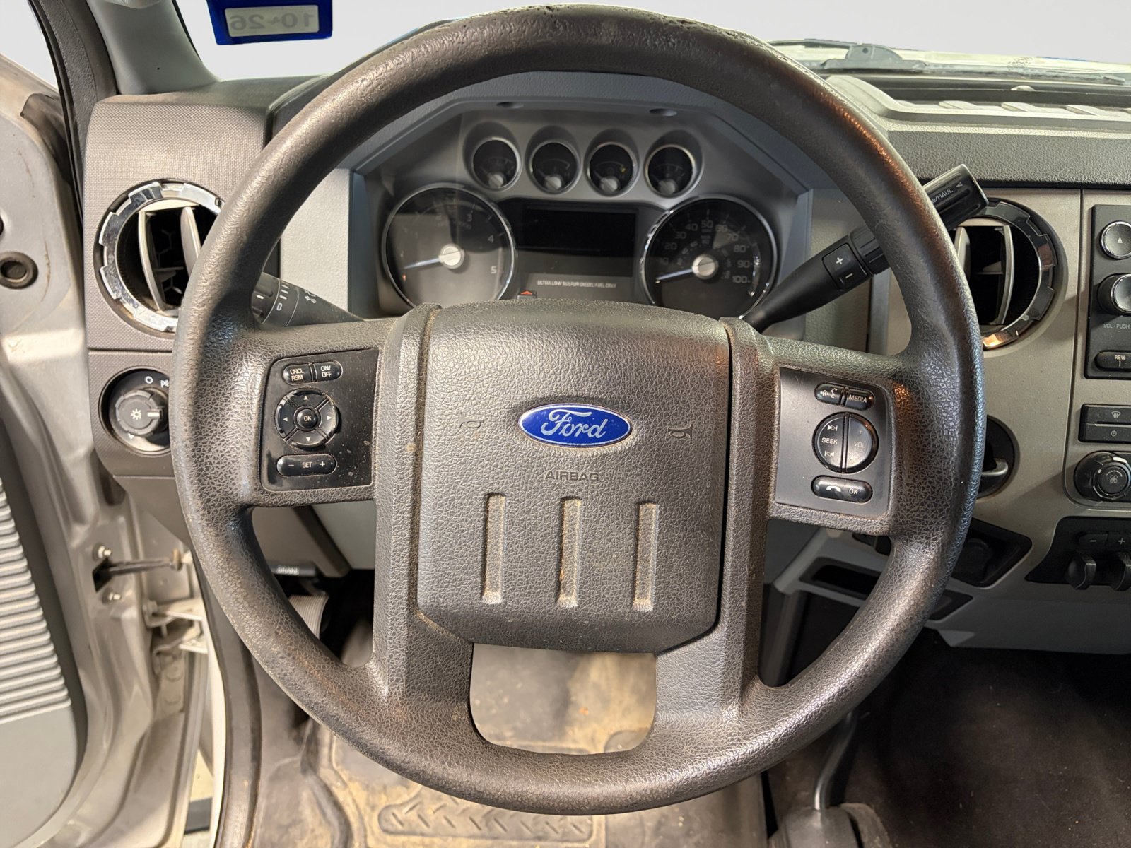 Used 2015 Ford F250 XLT w/ XLT Premium Package AWD/4WD image 13