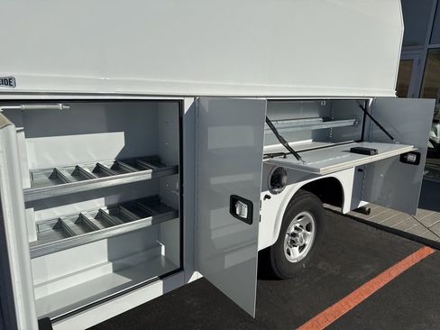 New 2024 Chevrolet Express 3500 w/ Power Convenience Package RWD image 5