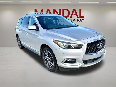 Used 2016 INFINITI QX60 FWD w/ Deluxe Technology Package image 3