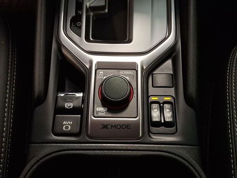 Certified 2023 Subaru Forester Premium image 25