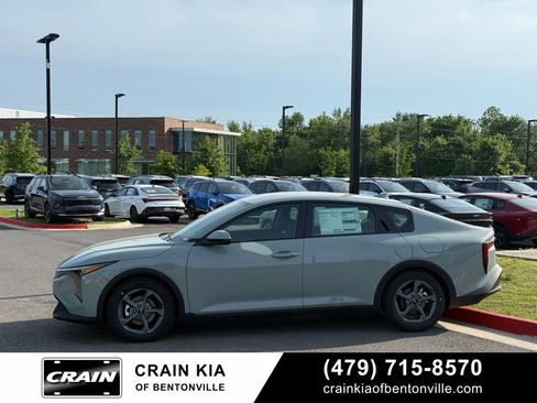 New 2026 Kia K4 FWD image 4