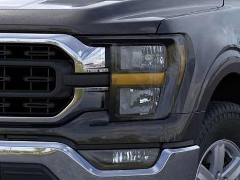 New 2023 Ford F150 XLT w/ Equipment Group 301A Mid image 18