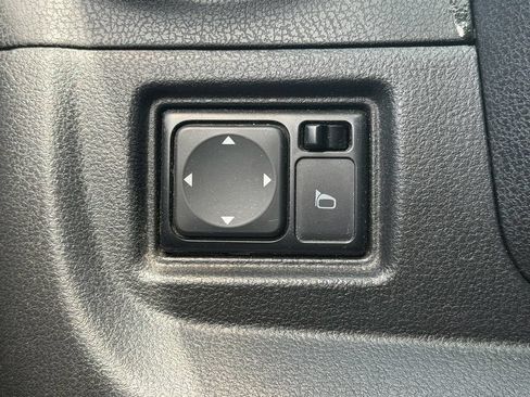 Used 2014 Nissan Versa Note SV w/ SL Package FWD image 28